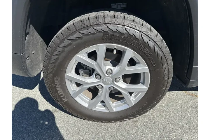 $25273 : Jeep Grand Cherokee 2023 4x2 image 10