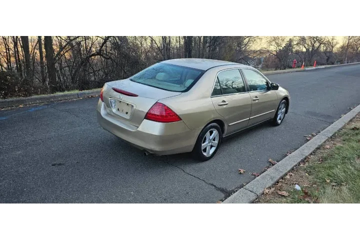 $2895 : 2006 Accord LX image 3