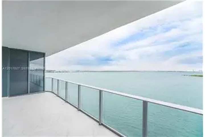 $6200 : Rental property with 1 bedro image 2