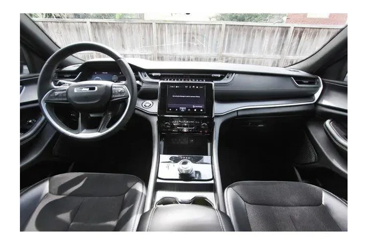 $29894 : Jeep Grand Cherokee L 2023 4 image 10