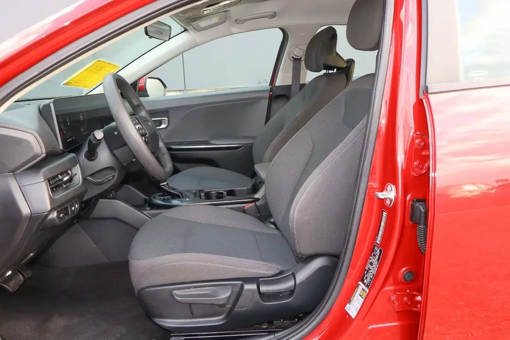 $18988 : 2025 K4 LXS FWD image 7