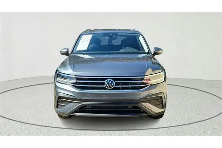 $23337 : Volkswagen Tiguan 2024 Wolfs image 8