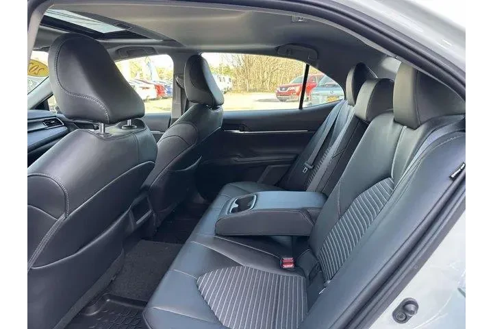 $23995 : Toyota Camry 2021 AWD SE 4dr image 9