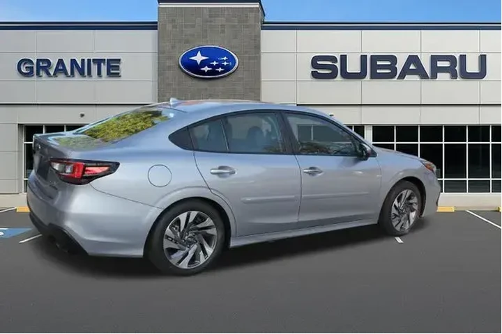$35990 : Subaru Legacy 2025 AWD Touri image 9