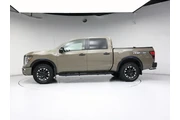 $38998 : Nissan Titan 2021 4x4 PRO-4X thumbnail