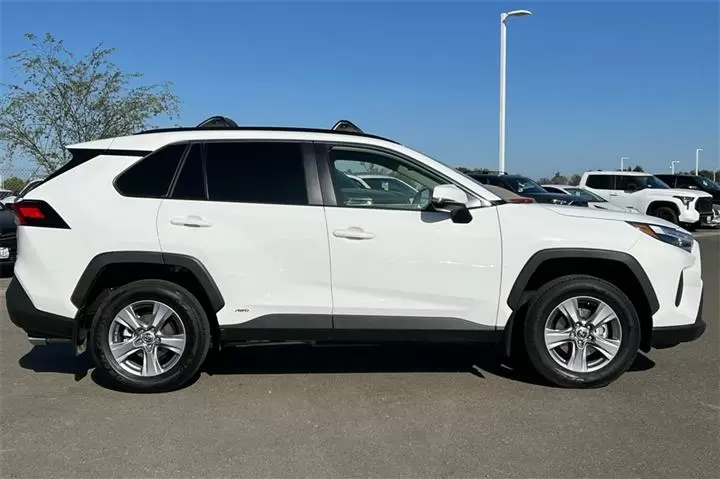 $34500 : RAV4 Hybrid LE image 3