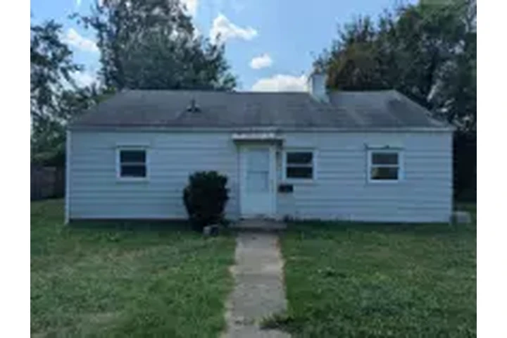 $1400 : Rental property with 3 bedro image 1