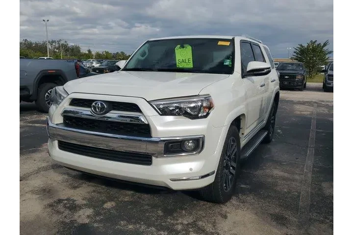 $32795 : Toyota 4Runner 2018 AWD Limi image 2
