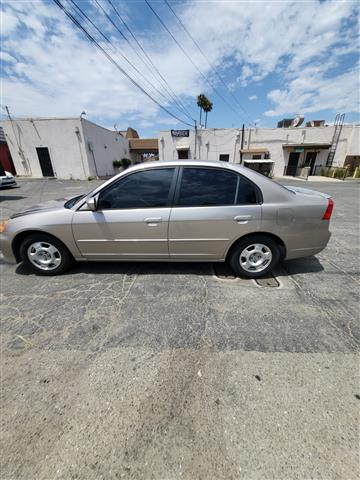 $2000 : Honda civic image 3