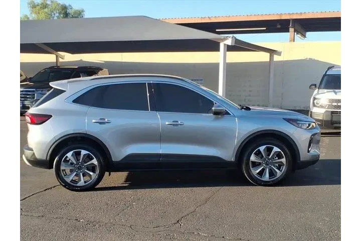 $26992 : Ford Escape 2023 AWD Platinu image 7