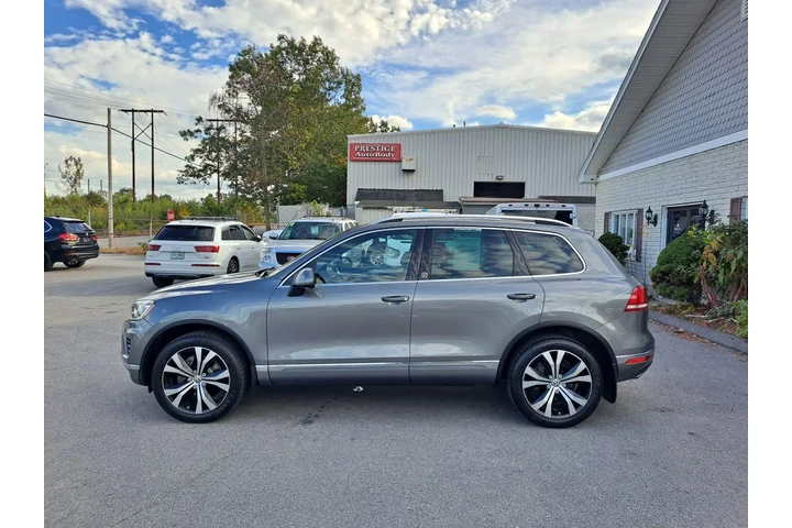 $14700 : 2017 VOLKSWAGEN TOUAREG V6 WO image 6
