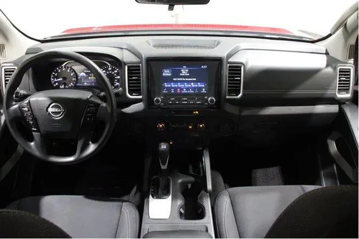 $35998 : Nissan Frontier 2024 4x2 SV image 2