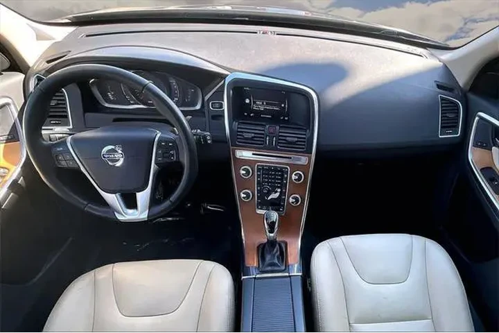 $12991 : Volvo XC60 2017 T5 Inscripti image 6