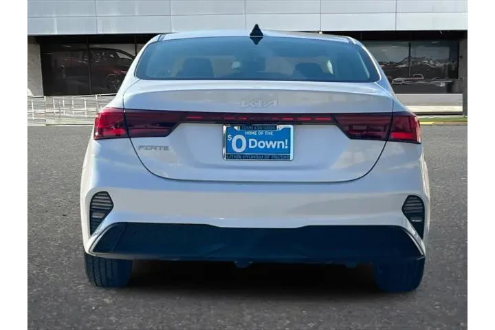 $18399 : Kia Forte 2024 LXS 4dr Sedan image 8