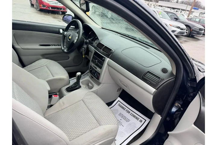 2010 Cobalt 4dr Sdn LT w/1LT image 9