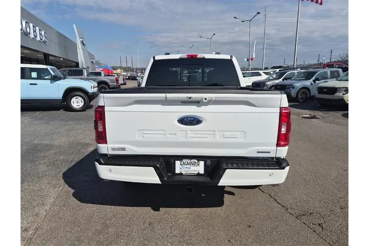 $39888 : Ford F-150 2023 4x4 XLT 4dr image 6