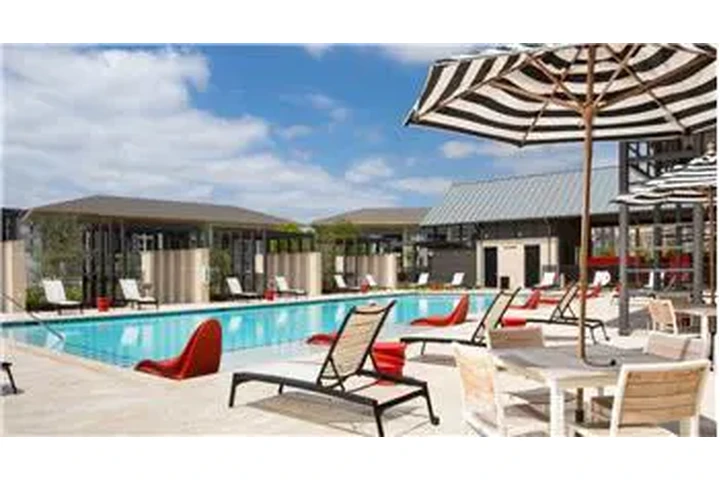 $1680 : Rental property with 2 bedro image 1