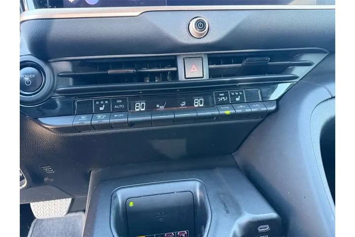 $32500 : Toyota Crown 2023 AWD XLE 4d image 8