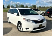 $7999 : 2013 Sienna LE FWD 8-Passenge thumbnail