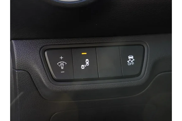 $20850 : Kia Forte 2024 GT 4dr Sedan image 9