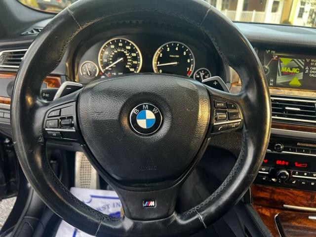 $11750 : 2013 BMW 7 Series 750Li image 5