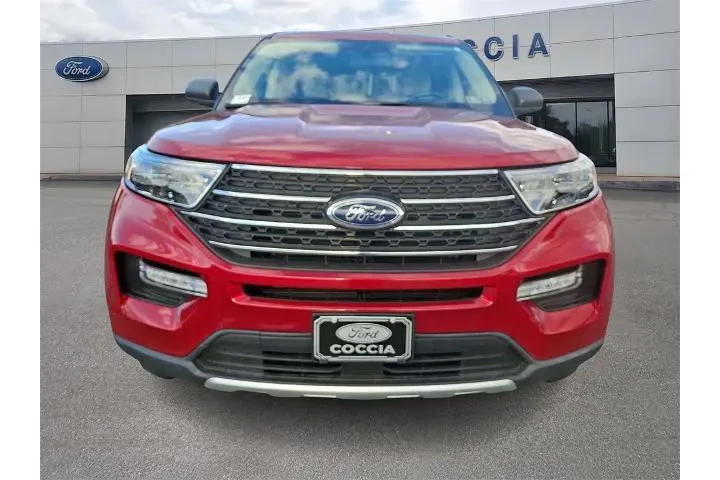 $31990 : Ford Explorer 2022 AWD XLT 4 image 2