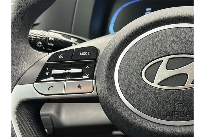 $18990 : Hyundai ELANTRA 2025 SE 4dr image 9