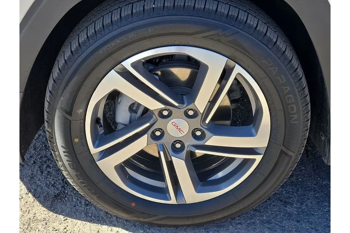 $23795 : GMC Terrain 2021 SLT 4dr SUV image 8