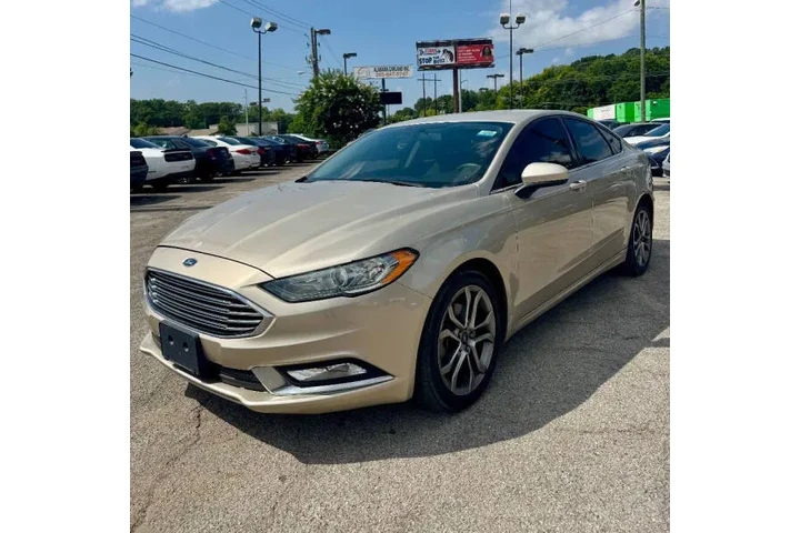 $9900 : 2017 Fusion SE image 8