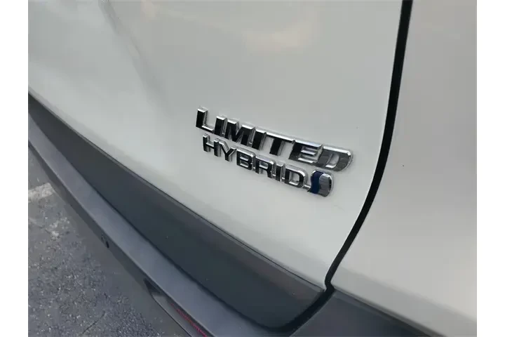 $34990 : Toyota RAV4 Hybrid 2024 AWD image 6