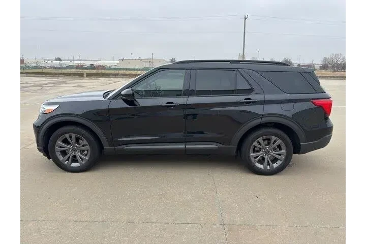 $22000 : Ford Explorer 2022 AWD XLT 4 image 3