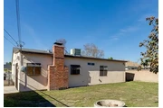 BEAUTIFUL BACK HOUSE FOR LEASE en Los Angeles