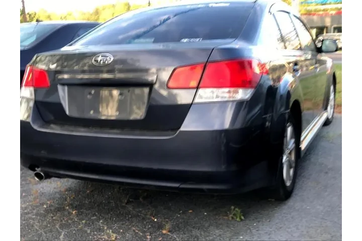 $7999 : 2010 Legacy image 3