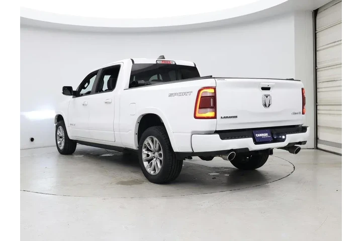 $37998 : Ram 1500 2021 4x4 Laramie 4d image 2