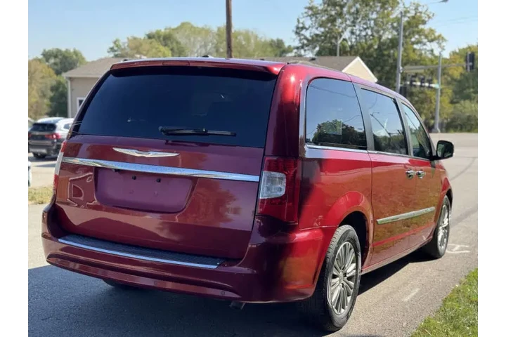 $6999 : 2014 Town and Country Touring image 6