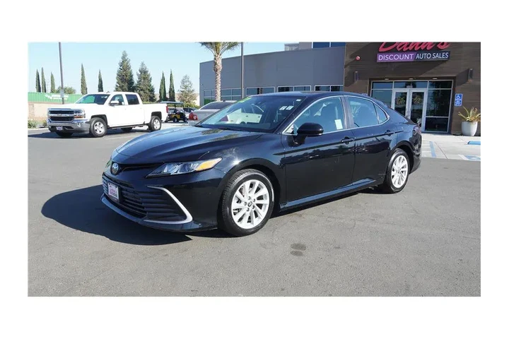 $20984 : 2022 Camry LE image 2