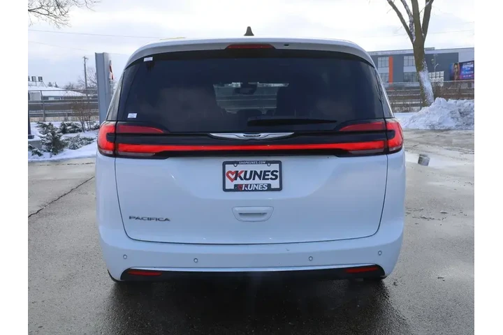 $25577 : Chrysler Pacifica 2023 Touri image 7