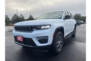 $32909 : Jeep Grand Cherokee 2023 4x2 thumbnail