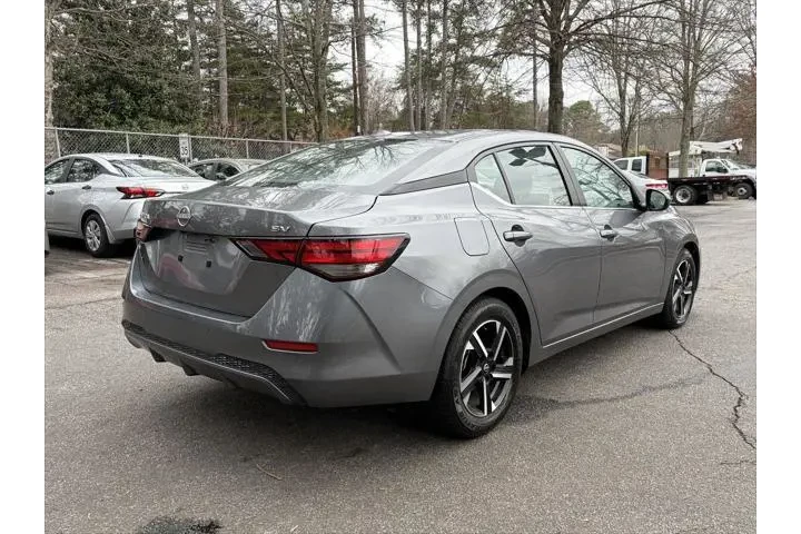 $17285 : Nissan Sentra 2024 SV 4dr Se image 5