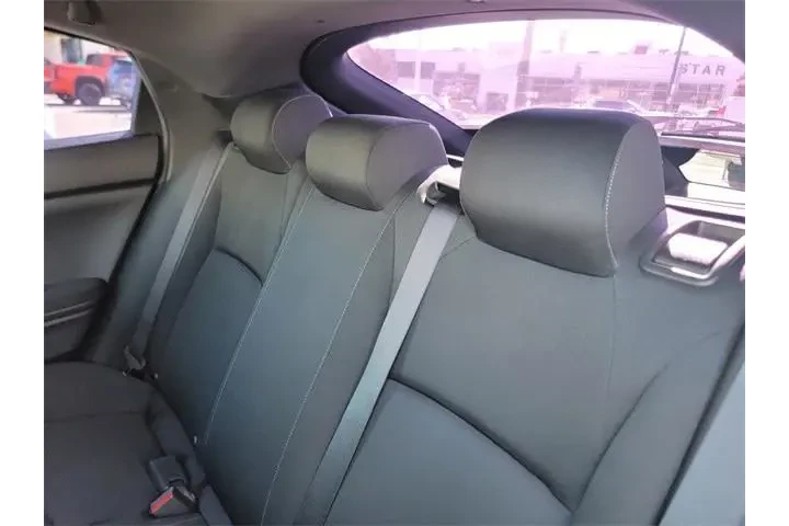 $18351 : Honda Civic 2020 LX 4dr Hatc image 9