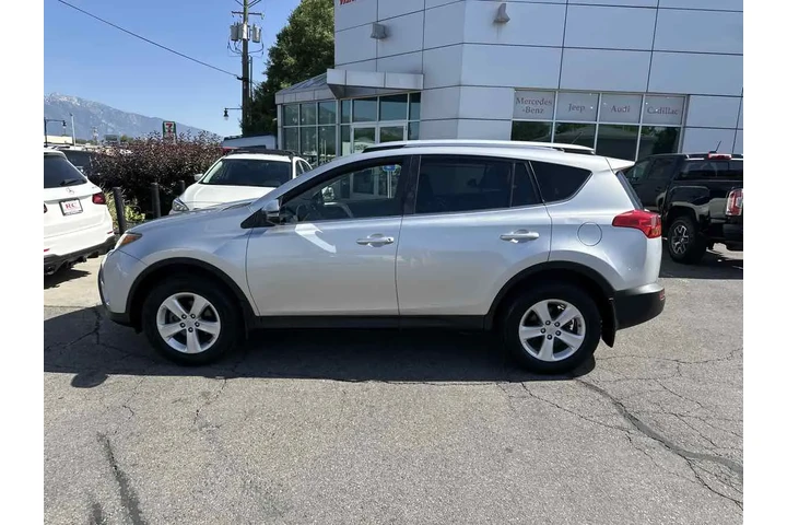 $20710 : 2014 RAV4 XLE image 10