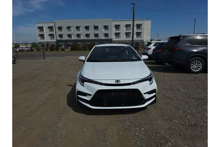 $29900 : Toyota Corolla 2026 SE 4dr S image 2