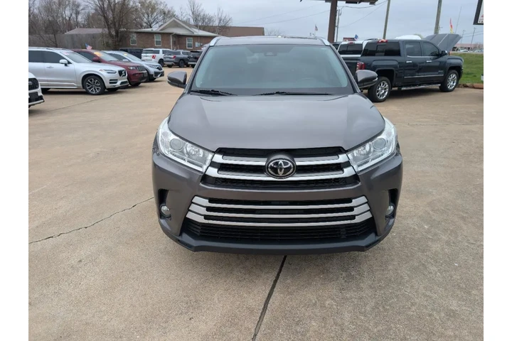 $23995 : 2019 Highlander image 2