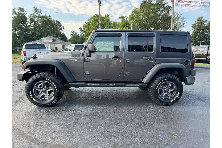 $17998 : Jeep Wrangler Unlimited 2016 image 4