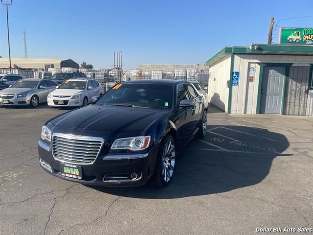 $10995 : 2011 300 Series Limited Sedan image 3