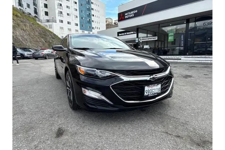 $17498 : Chevrolet Malibu 2022 RS 4dr image 4