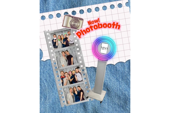 PHOTOBOOTH + KEYCHAIN STATION image 4