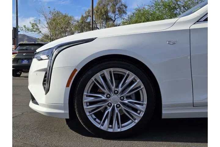 $39639 : Cadillac CT4 2025 Premium Lu image 9