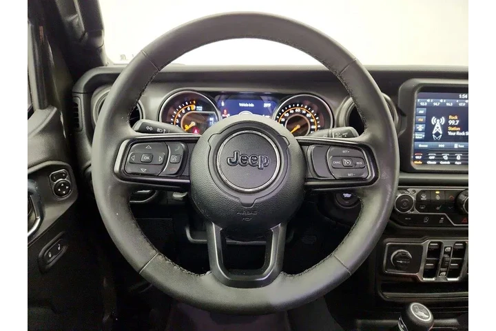 $33998 : Jeep Gladiator 2023 4x4 Will image 10