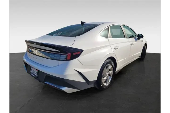 $22995 : Hyundai SONATA 2025 SE 4dr S image 4